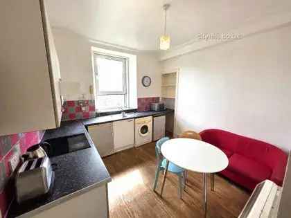 2 Bedroom Furnished Apartment Aberdeen City Centre