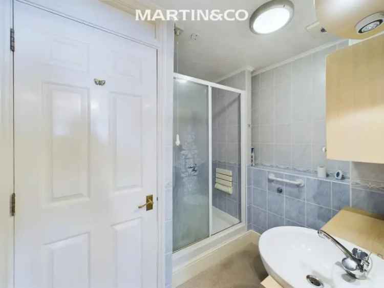 2 bedroom Flat
 For Sale