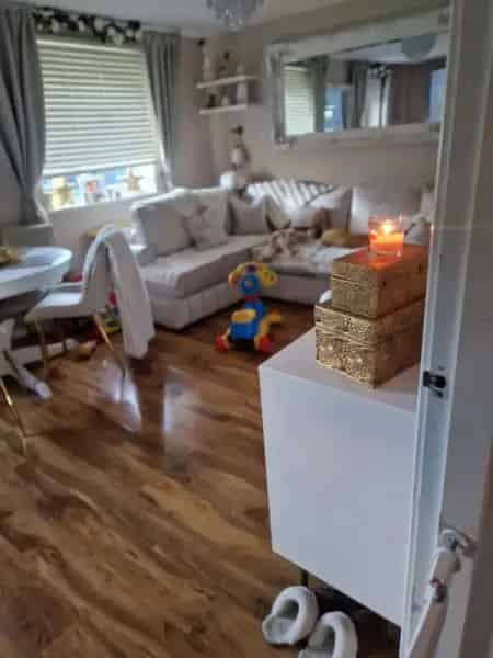 3 Bedroom Semi-Detached House with Garden and Driveway