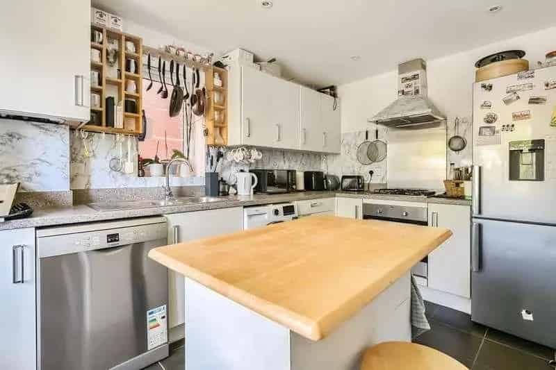 3 Bed House for Sale - 25% Discount Available