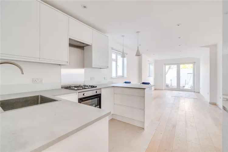 4 bedroom house in London