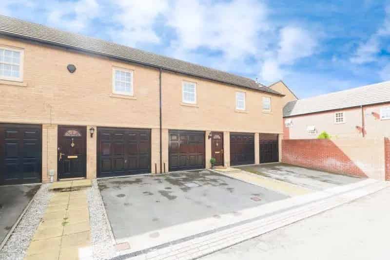 2 Bedroom Apartment for Sale