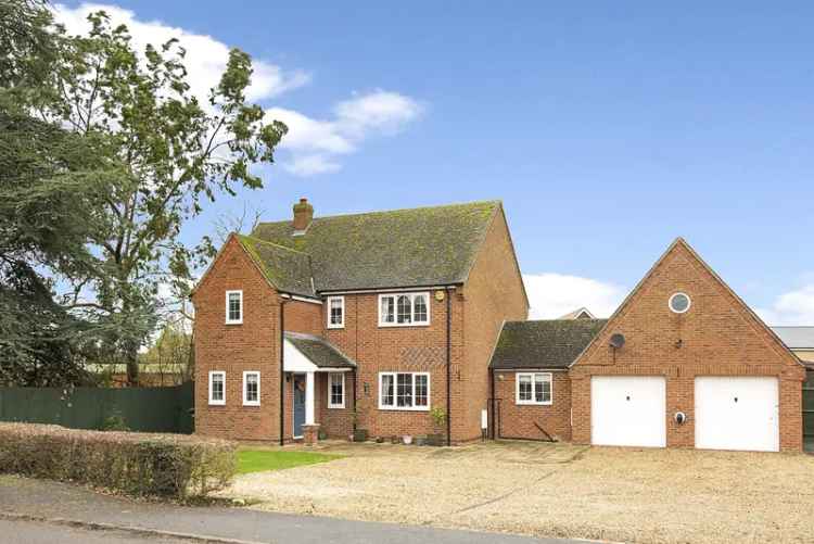 Detached House for sale with 4 bedrooms, High Street, Offord Cluny