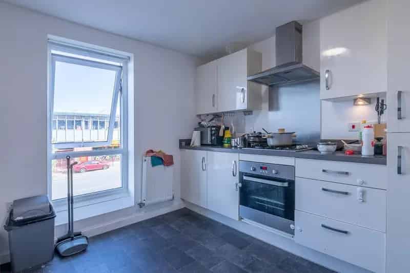 2 Bedroom Flat for Sale - Quick Sale, High Price Guaranteed