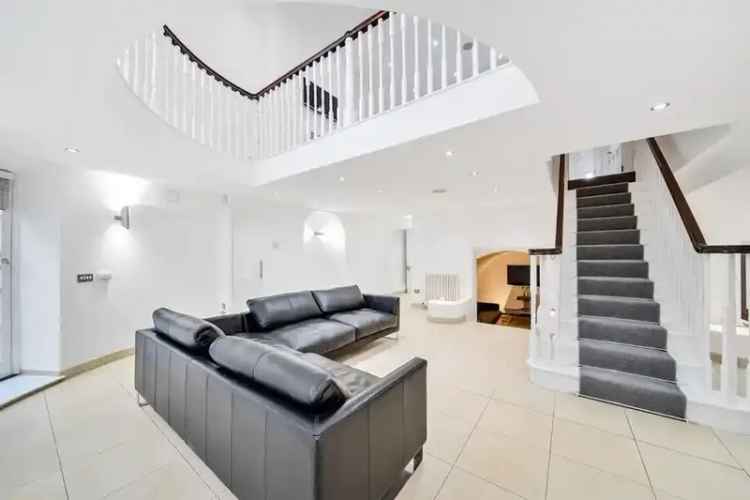 2 Bedroom Flat for Sale in Exclusive Gated Development