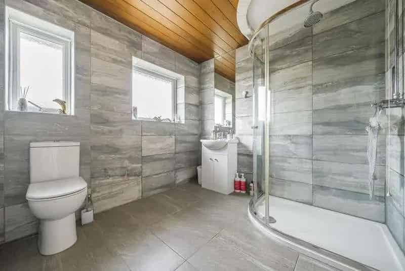 4 Bed Detached House for Sale in Howey