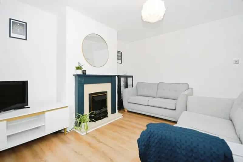 2 bedroom House
 For Sale