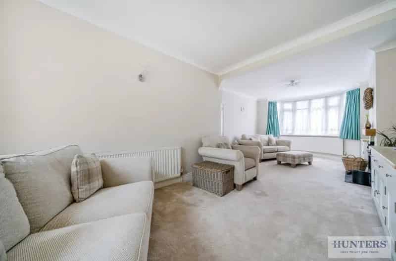 4 bedroom House
 For Sale 
Total Size: 1520 SQ FT