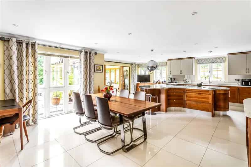 5 Bedroom Detached House for Sale Old Reigate Road Betchworth