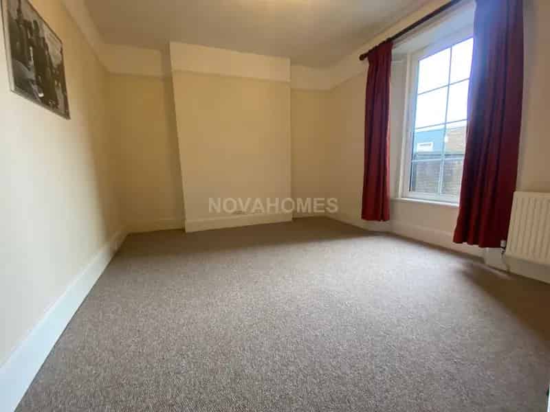2 Bedroom Maisonette House to Rent Mutley Plain