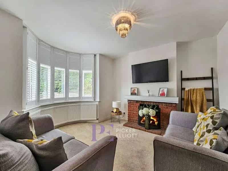 3 Bed House for Sale Picturesque Setting Extended Improved