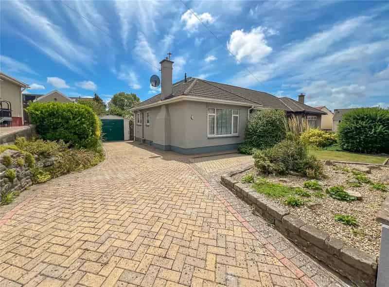 2 Bedroom Dormer Bungalow for Sale
