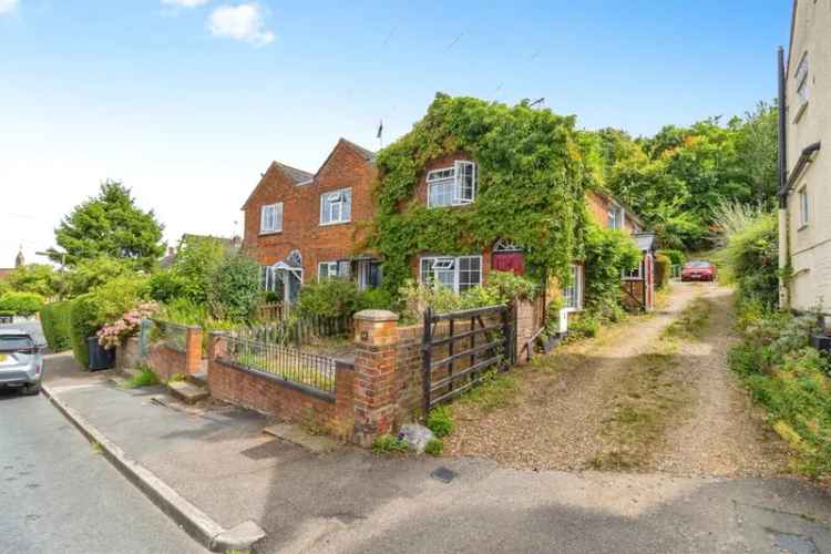 3 Bedroom Cottage Lidlington Exposed Beams Double Garage Two Gardens