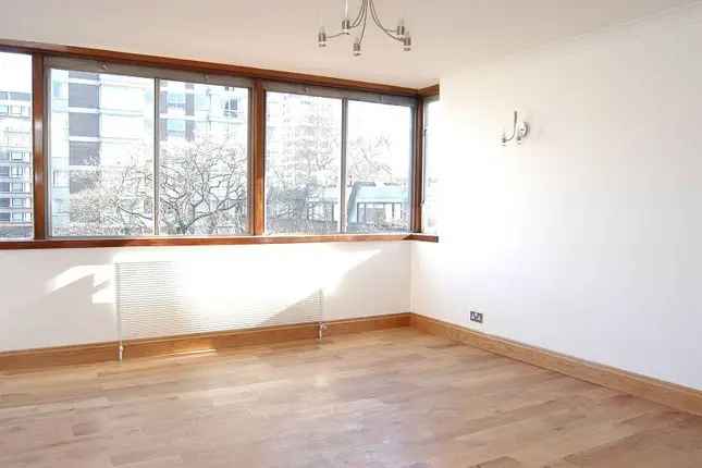 Flat to rent in The Quadrangle, Hyde Park Estate, London W2