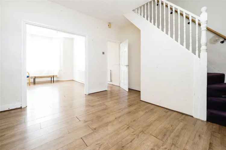 Two Bedroom Victorian Terrace House E13 Kingsland Road