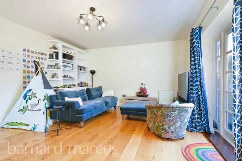 3 Double Bedroom Flat near Wandsworth Common Large Garden