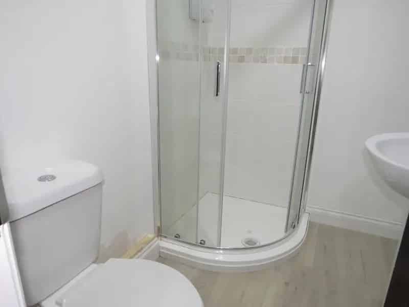 Spacious One Bedroom Flat Erdington Modern Kitchen Bathroom Available Now