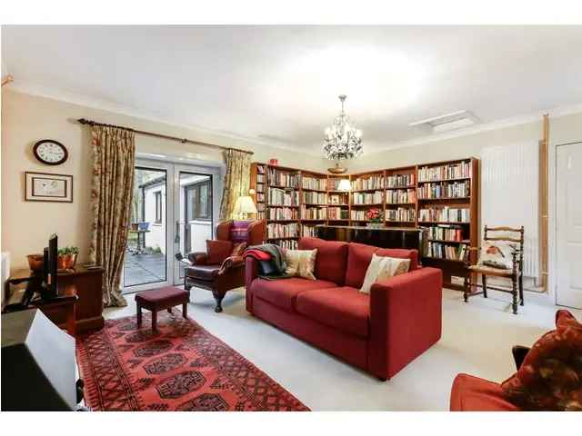 5 Bedroom Detached House with Annexe For Sale