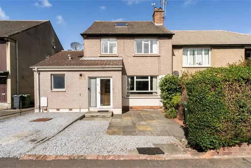 3 Bed House - Semi Detached with 2 Reception Rooms