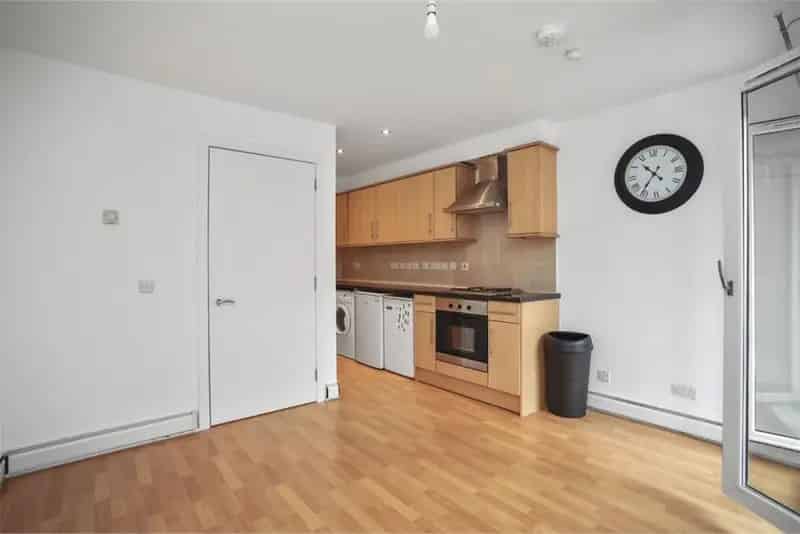 2 Bed Terraced House Leith Edinburgh