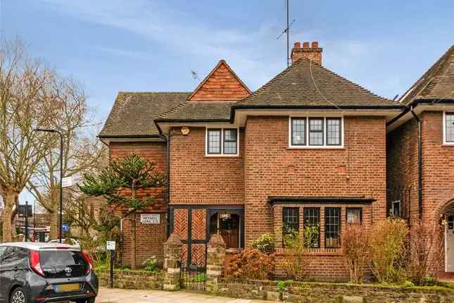 3-Bedroom Detached House for Sale Near Well Street Common London E9