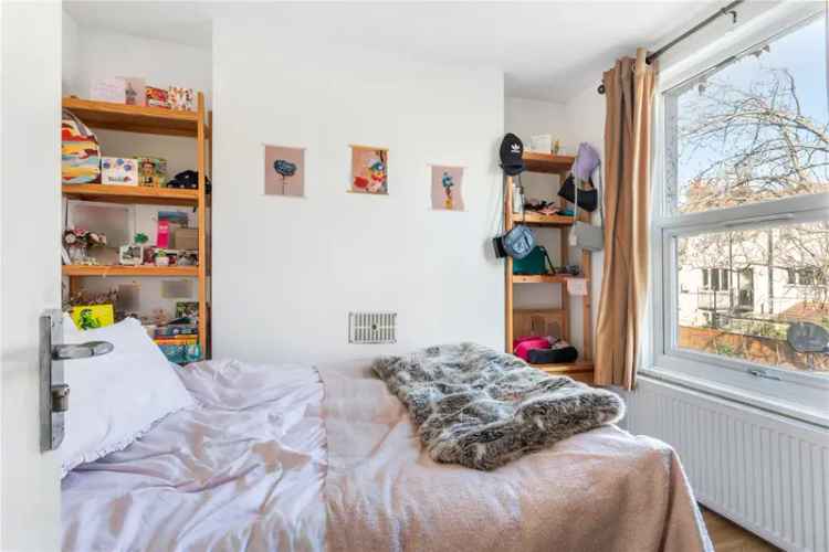 3 bedroom flat/apartment in London