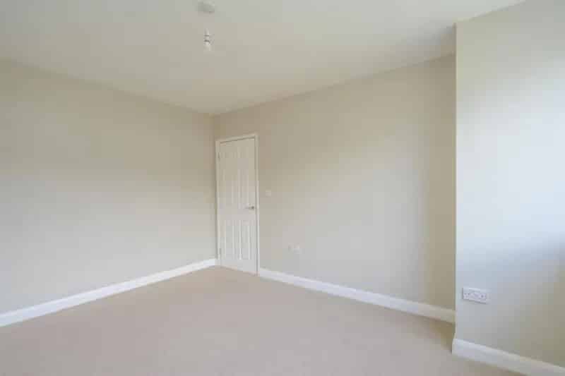 3 Bed Semi-Detached House For Sale - Fully Renovated