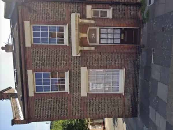 3 Bed House near Battersea Park - Family Home