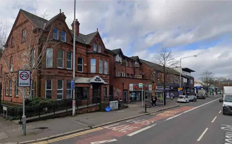 Three Bedroom Apartment Near Ormeau Park Belfast