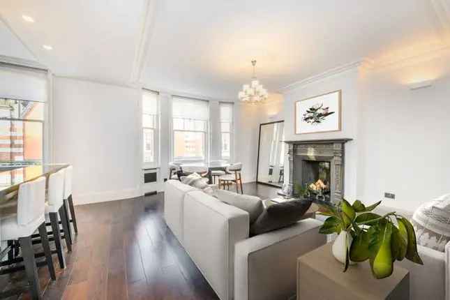 Flat for Rent Great Portland Street Fitzrovia London W1W