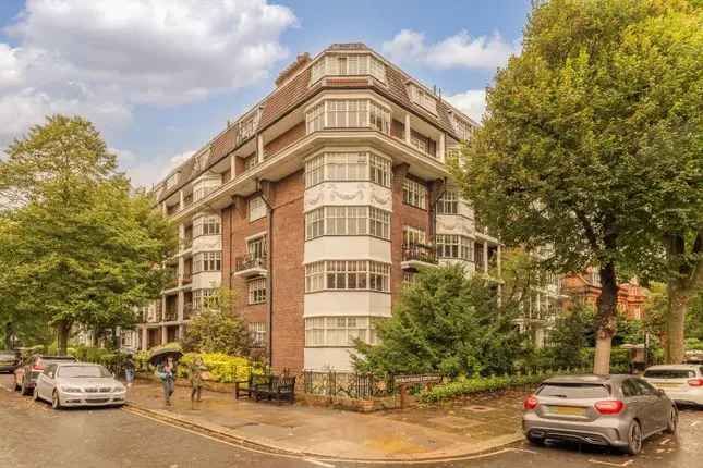 Flat for sale in Eton Avenue, London NW3