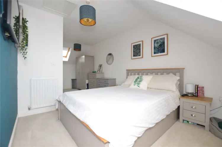 House For Sale in Wakefield, England