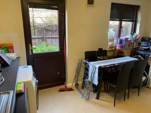 2 Double Bed Ground Floor Flat SW12 - Family Seeking Larger Home