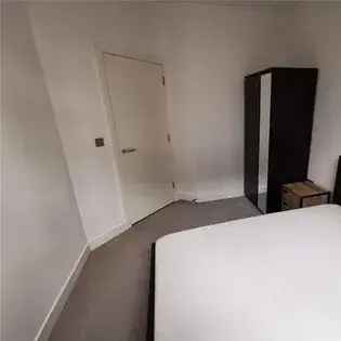 1 Bedroom Apartment Manchester - Available Now