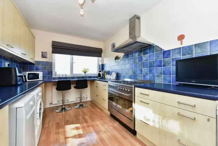 2 Bedroom Flat for Sale Sheffield Incredible Views Garage Included