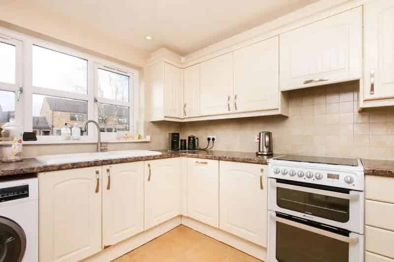 3 Bedroom Detached House For Sale Near Clifton Moor