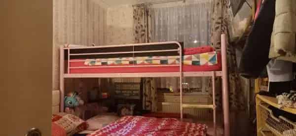 Refurbished 1 Bedroom Flat with Balcony and Lift Access