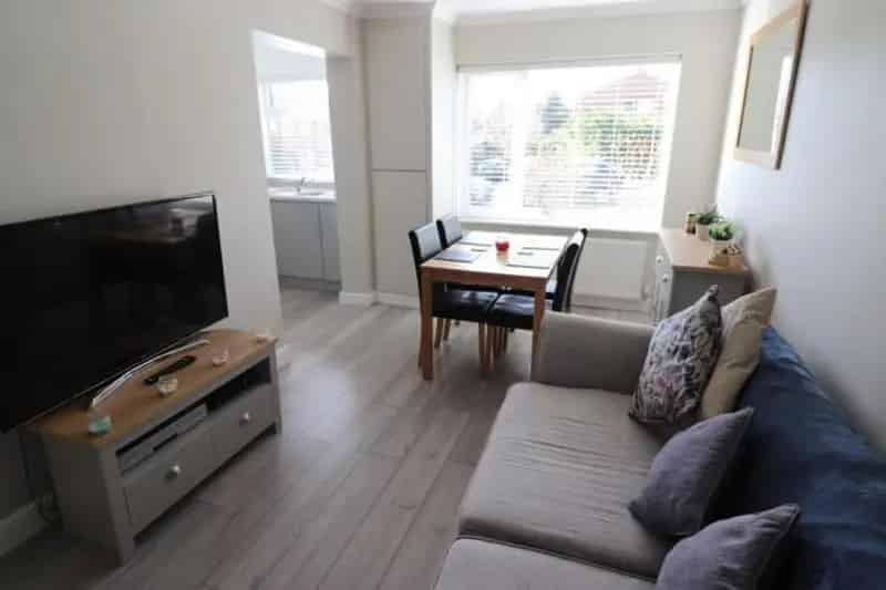 2 Bedroom Ground Floor Maisonette to Rent