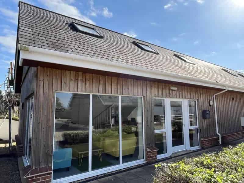 Modern Self Contained Office Near Exeter M5