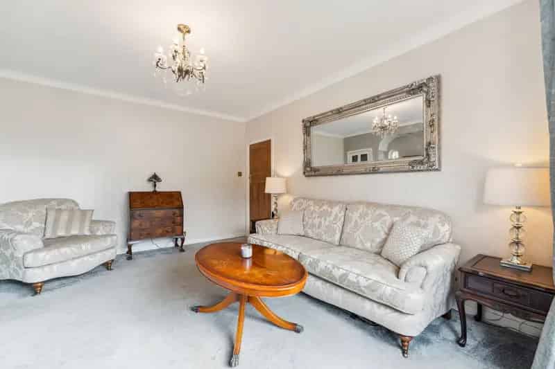 Five Bedroom Detached Bungalow Bearsden