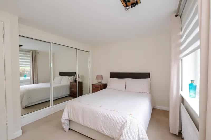 2-Bed Ground Floor Apartment with Parking and Veranda