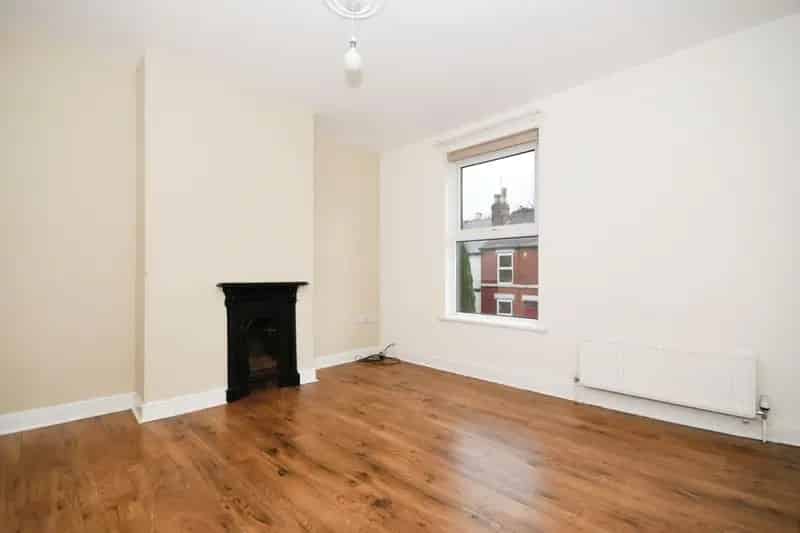 3 Bedroom House For Sale Sheffield 1002 SQ FT