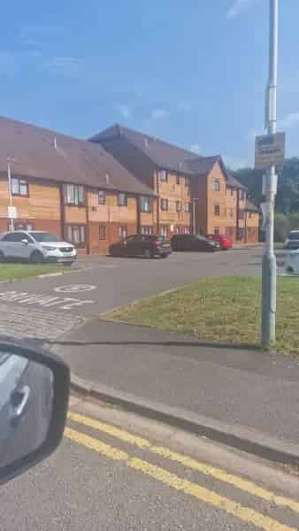 Ground Floor 2 Double Bedroom Flat Near Tesco