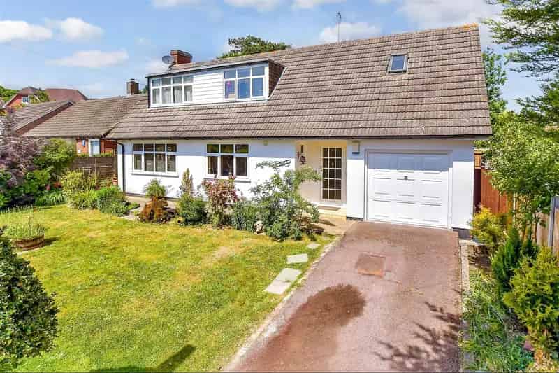 2 Bedroom Detached Bungalow for Sale Near Maidstone