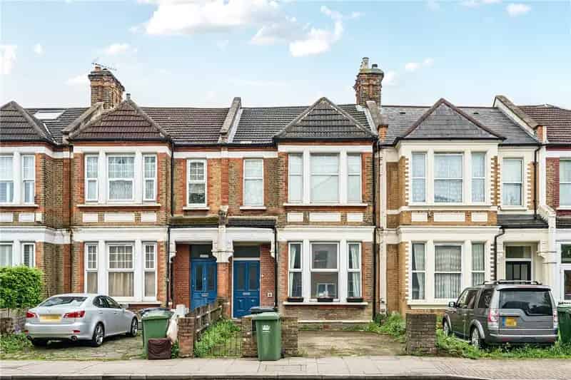 2 Bedroom Flat in London SE23 Modern Apartment with Ensuite