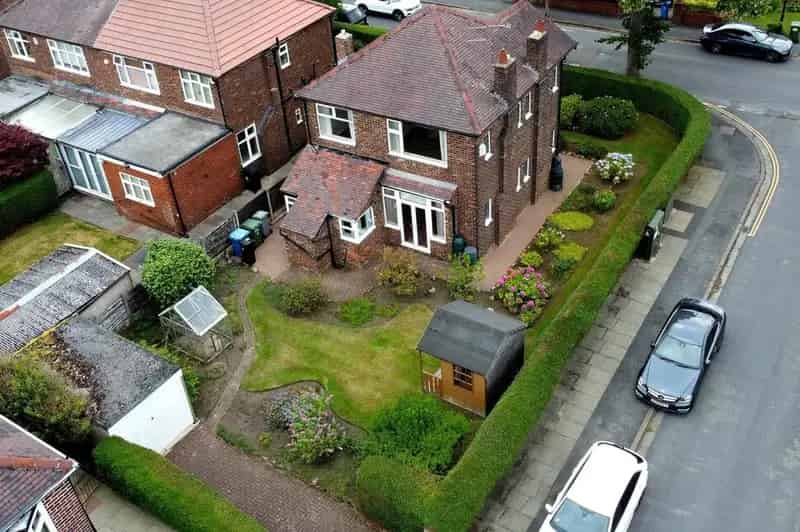 3 bedroom Detached House for sale, Sale, Greater Manchester, M33