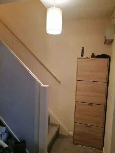 Flat For Rent in Lewes, England