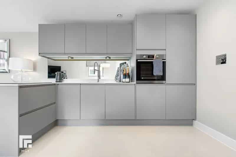 2 Bedroom Apartment for Sale in Cardiff