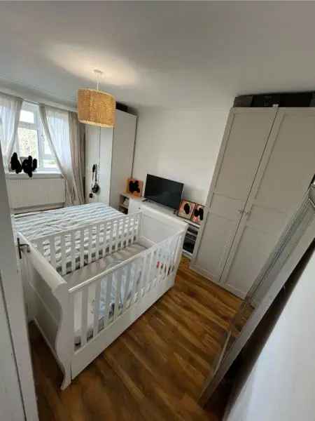 Flat For Rent in London, England