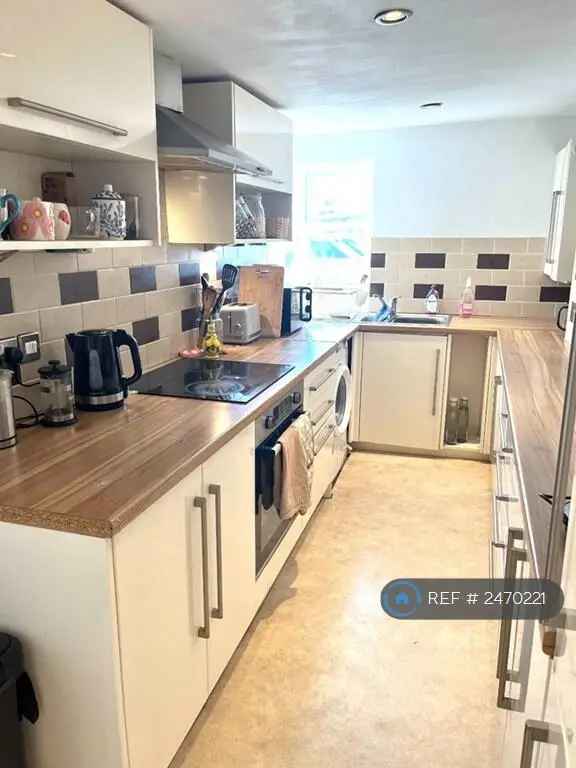 1 Bedroom Flat Brighton - Top Floor - One Week Free Rent